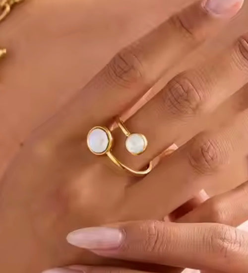 18 k forgyldt, åben ring med zirkoner