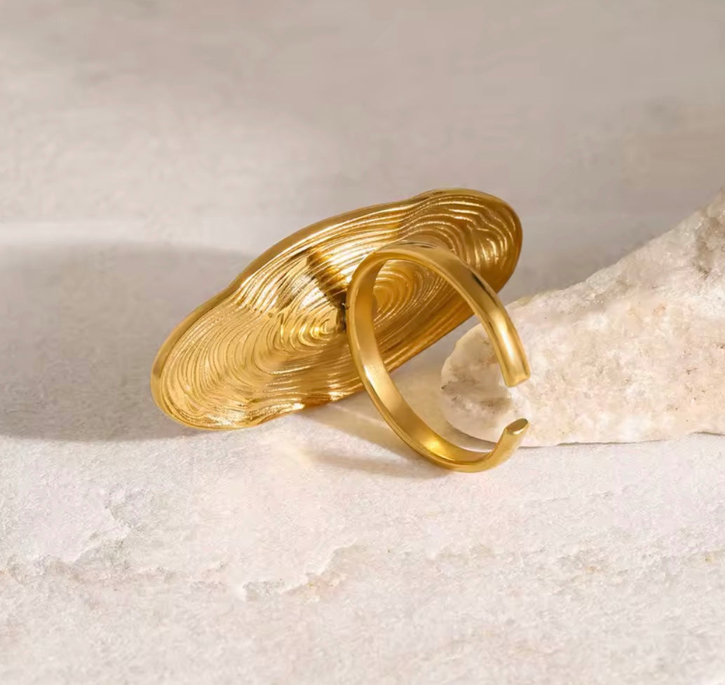 18 karat forgyldt vandfast ring i stål med perle