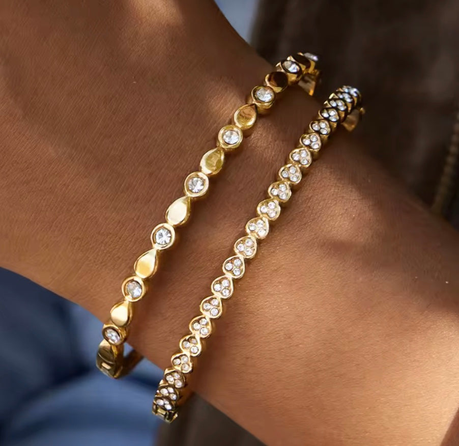 18 karat forgyldt armbånd i stål med zirkoner