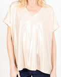 Bred t-shirt med v-hals