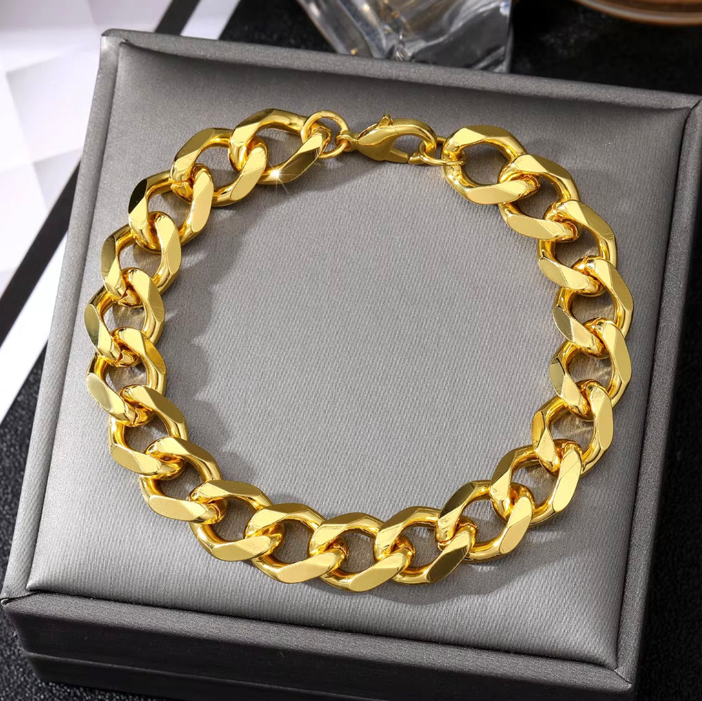 18 karats guldpläterat kedjearmband, chunky, bredd 1,1 cm