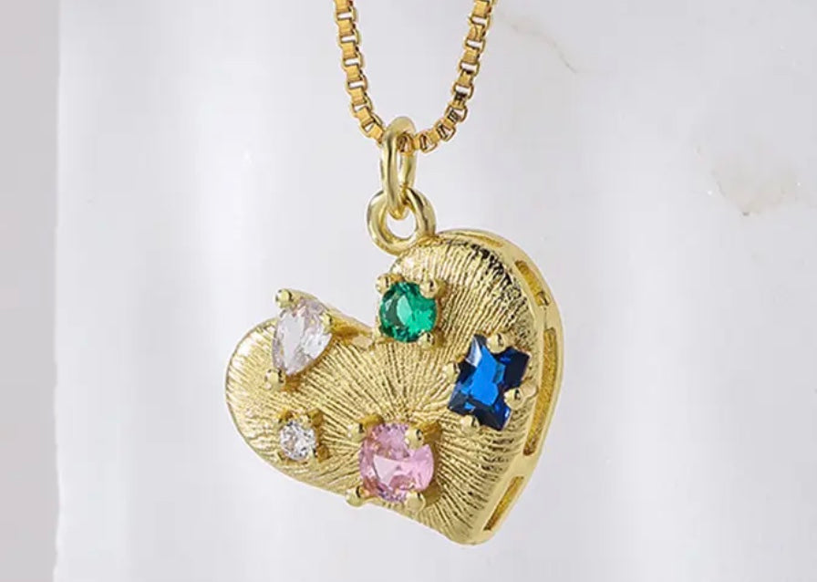 Halsband med zirkoner
