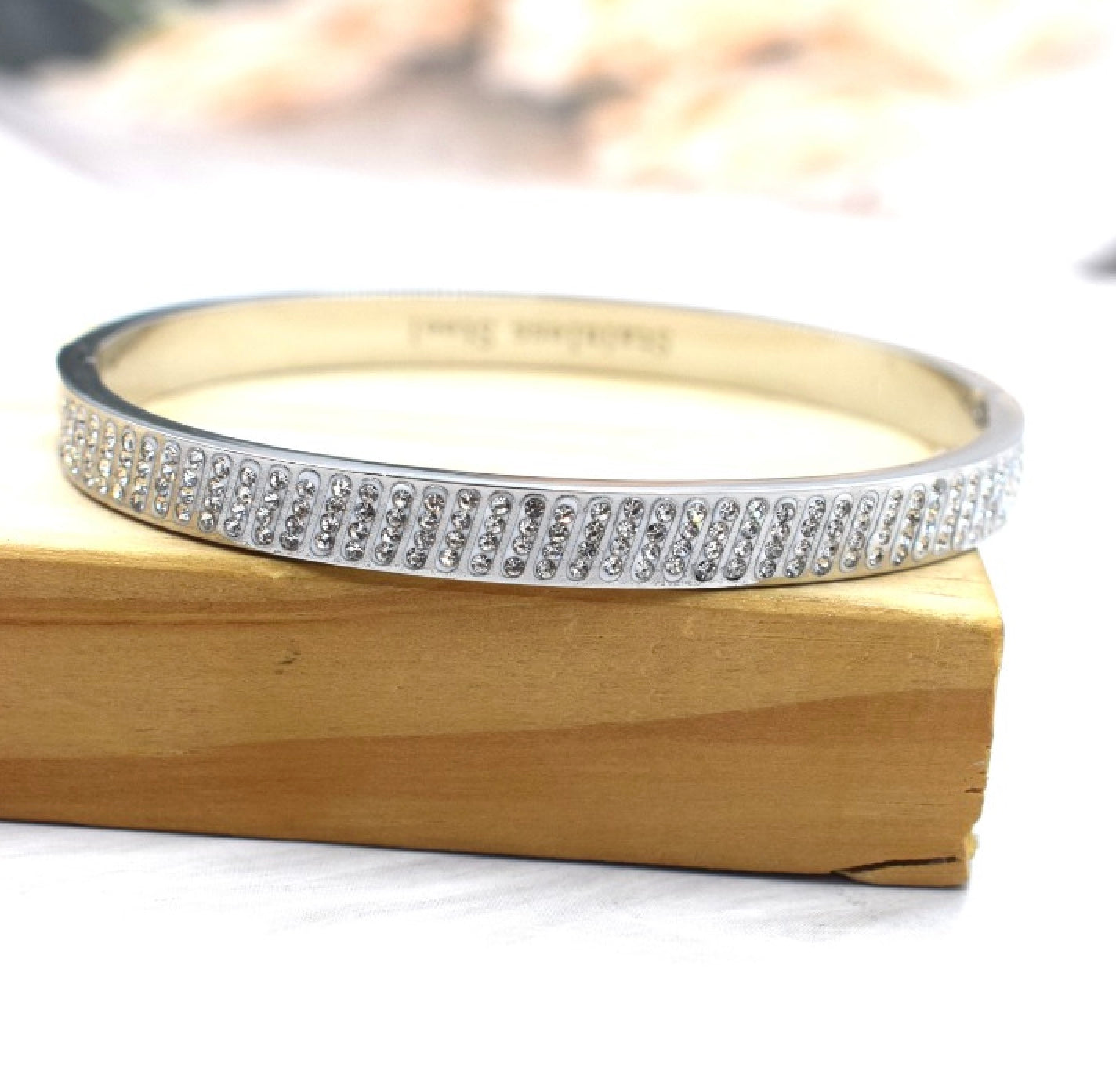 Armbånd med rhinsten
