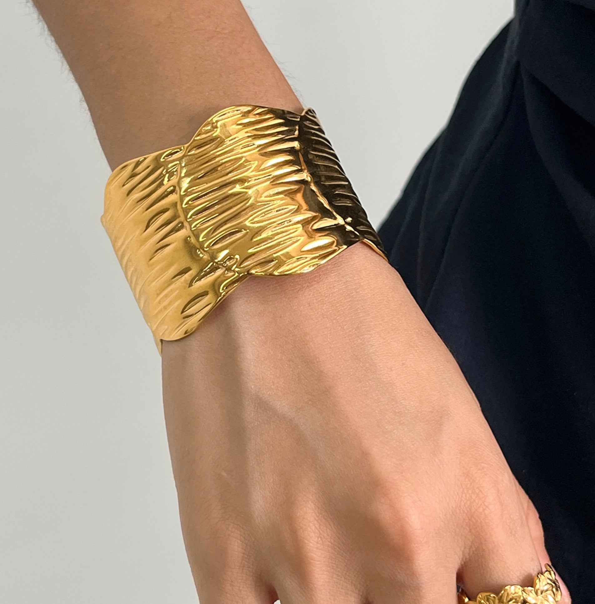 18 karat forgyldt armbånd i stål