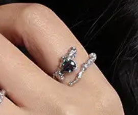 Åben vintage ring med flerfarvet zirkon - vælg mellem forgyldt eller forsølvet