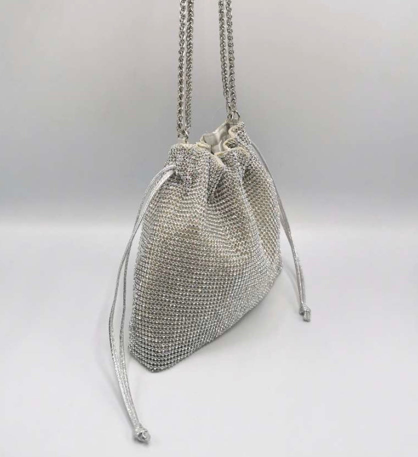 Axelväska med dragsko med strass