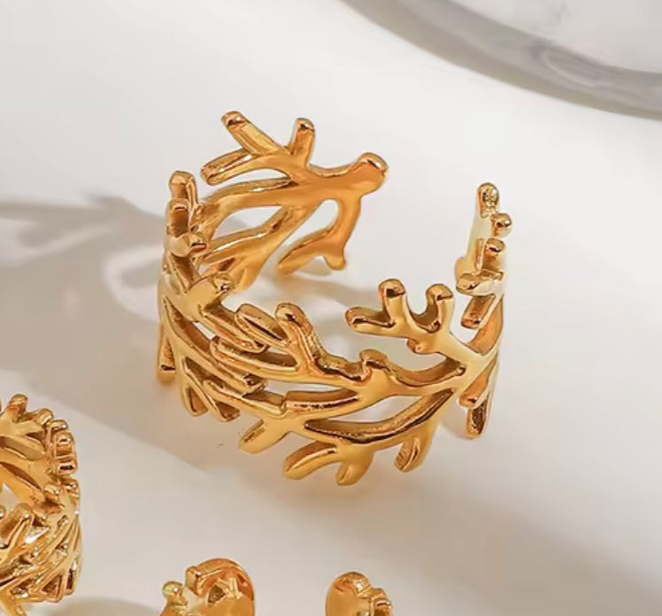 18 k forgyldt, åben ring "grene"