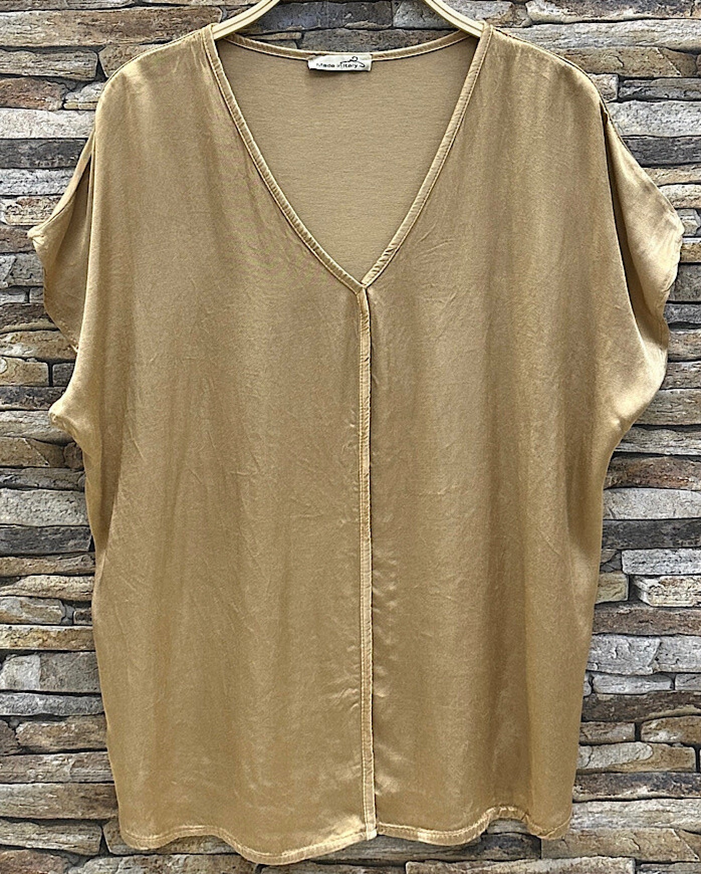 Onesize bluse i satin-look