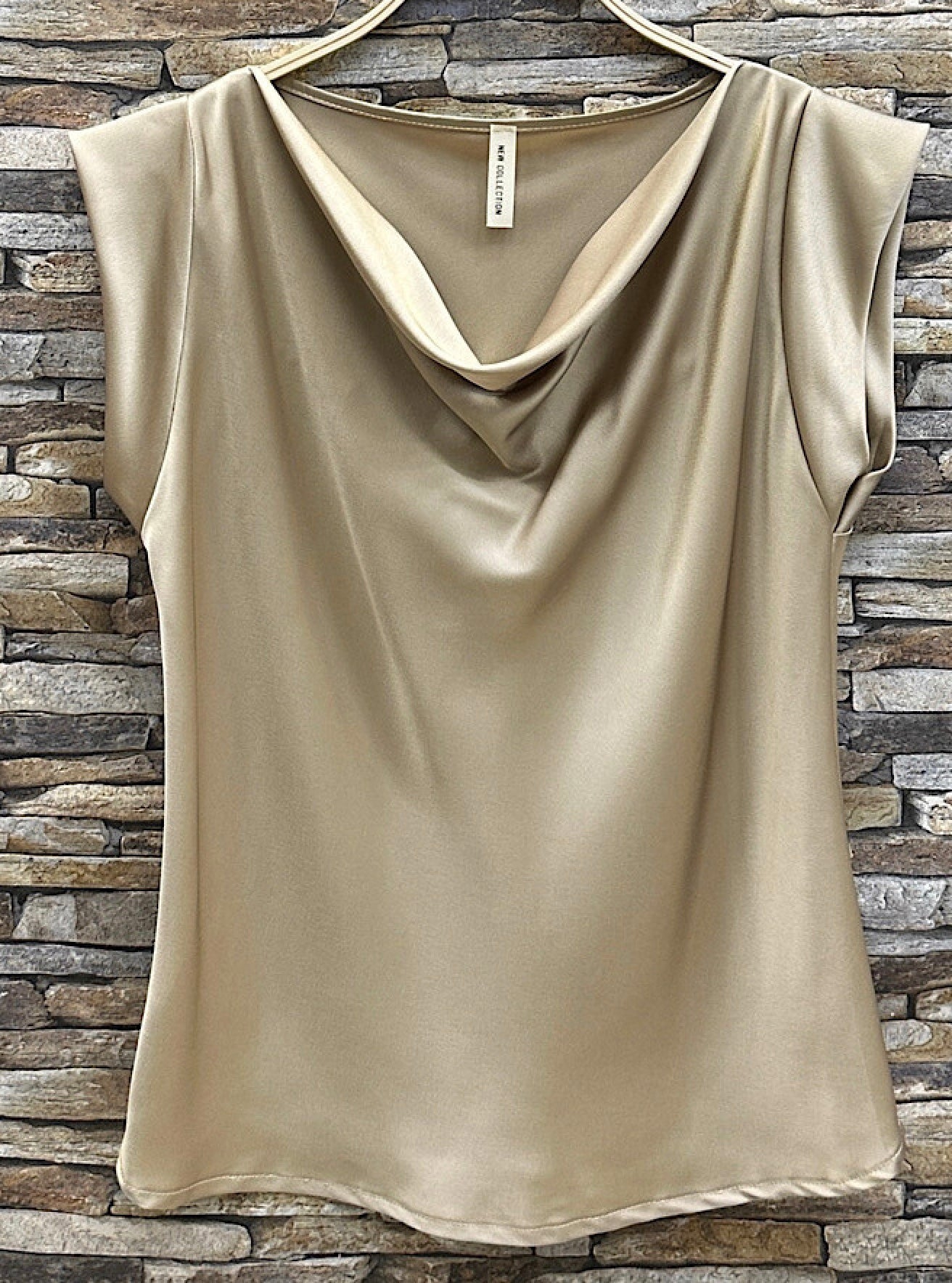 Onesize bluse i satin-look
