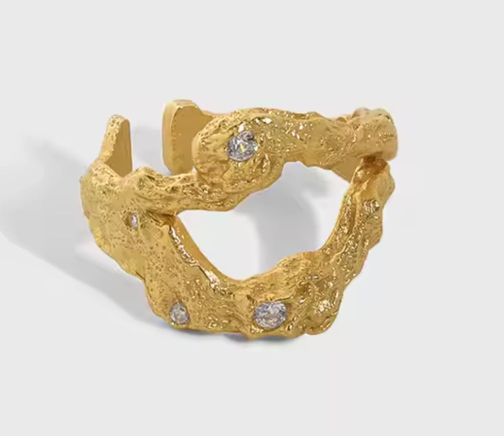 Åben ring med flere zirkoner - vælg mellem 925s forsølvet eller 18 k forgyldt