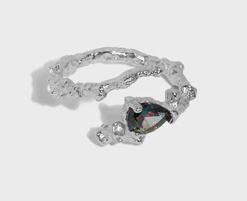 Åben vintage ring med flerfarvet zirkon - vælg mellem forgyldt eller forsølvet