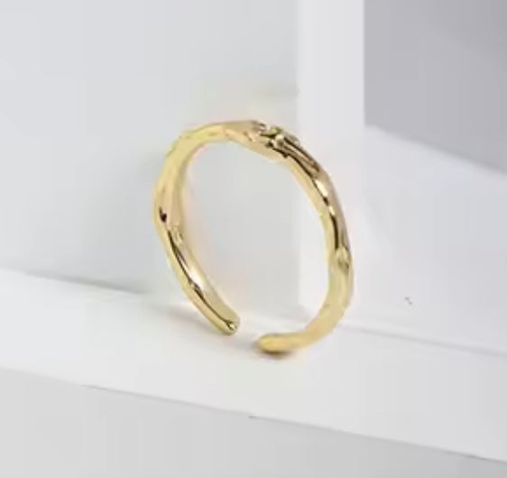 Åben ring med zirkon
