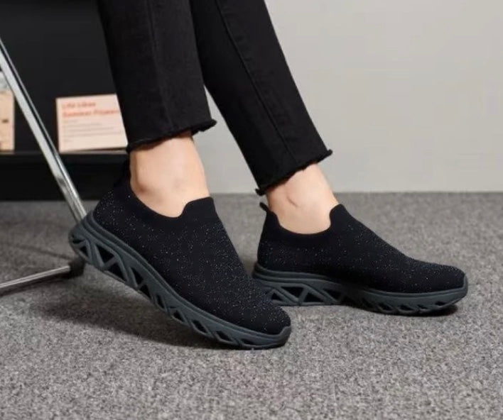 Sneakers med nitter