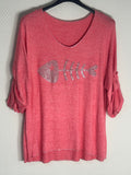 Tynd strikket sweater med fiskemotiv, rosa